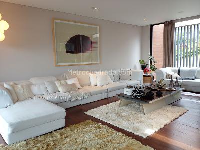 Casa de 4 alcobas en venta en El Poblado, Medellín, 730 m² · foto 9 de 20