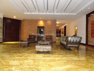 Casa de 5 alcobas en arriendo en Envigado, Envigado, 1000 m² · foto 3 de 20