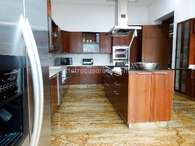 Casa de 5 alcobas en arriendo en Envigado, Envigado, 1000 m² · foto 5 de 20