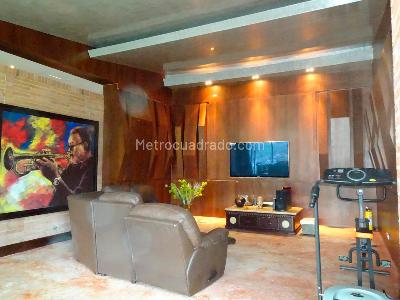 Casa de 5 alcobas en arriendo en Envigado, Envigado, 1000 m² · foto 6 de 20