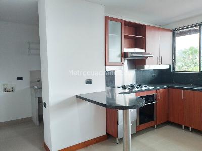 Apartamento en venta en El Poblado, Medellín · foto 7 de 17