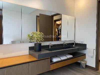 Casa de 3 alcobas en venta en El Poblado, Medellín, 520 m² · foto 18 de 20