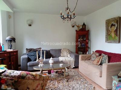 Casa de 3 alcobas en venta en Envigado, Envigado, 217 m² · foto 2 de 18