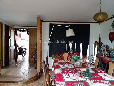 Casa de 3 alcobas en venta en Envigado, Envigado, 217 m² · foto 4 de 18
