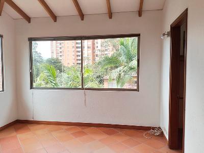 Casa de 5 alcobas en venta en El Poblado, Medellín, 345 m² · foto 16 de 20
