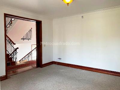 Casa de 4 alcobas en venta en El Poblado, Medellín, 285 m² · foto 10 de 17