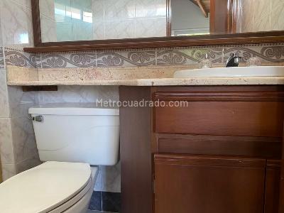 Casa de 4 alcobas en venta en El Poblado, Medellín, 285 m² · foto 17 de 17