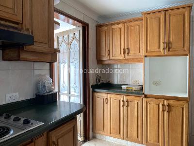 Casa de 4 alcobas en venta en El Poblado, Medellín, 285 m² · foto 7 de 17