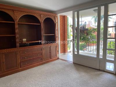 Casa de 4 alcobas en venta en El Poblado, Medellín, 285 m² · foto 9 de 17