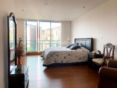 Apartamento en venta en El Poblado, Medellín · foto 10 de 18