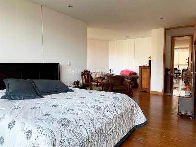 Apartamento en venta en El Poblado, Medellín · foto 11 de 18