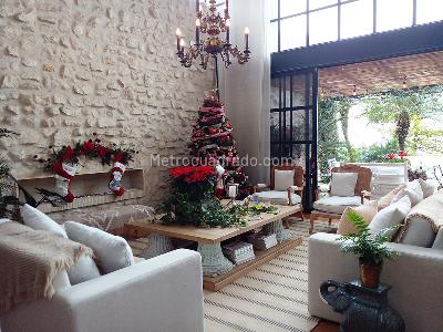 Casa de 3 alcobas en venta en Envigado, Envigado, 605 m² · foto 2 de 19
