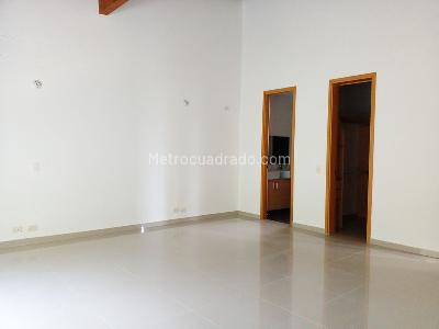 Casa de 3 alcobas en venta en Envigado, Envigado, 223 m² · foto 11 de 20