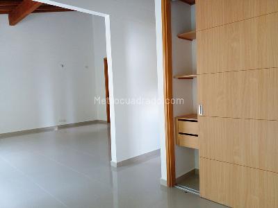 Casa de 3 alcobas en venta en Envigado, Envigado, 223 m² · foto 14 de 20
