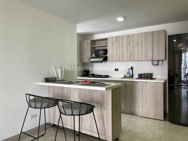 Apartamento Amoblado de 2 Alcobas en Zona Tranquila de El Poblado - 7