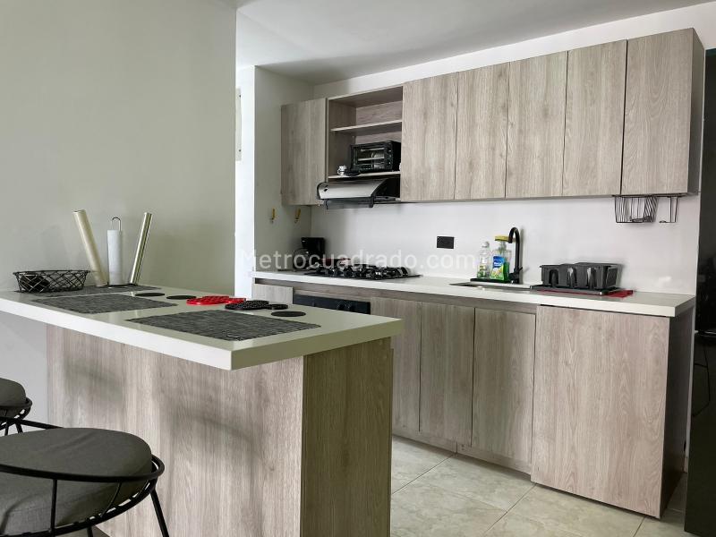 Apartamento Amoblado de 2 Alcobas en Zona Tranquila de El Poblado - 9