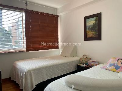Apartamento de 3 alcobas en venta en El Poblado, Medellín, 186 m² · foto 10 de 17