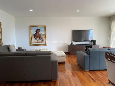 Apartamento de 3 alcobas en venta en El Poblado, Medellín, 186 m² · foto 3 de 17