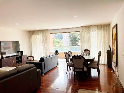Apartamento de 3 alcobas en venta en El Poblado, Medellín, 186 m² · foto 4 de 17