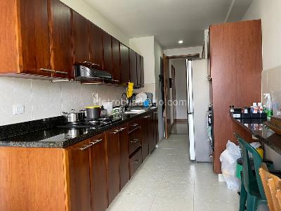 Apartamento de 3 alcobas en venta en El Poblado, Medellín, 186 m² · foto 5 de 17