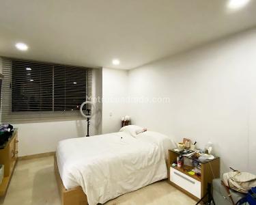 Apartamento de 3 alcobas en venta en El Poblado, Medellín, 240 m² · foto 13 de 18