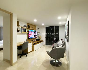 Apartamento de 3 alcobas en venta en El Poblado, Medellín, 240 m² · foto 8 de 18