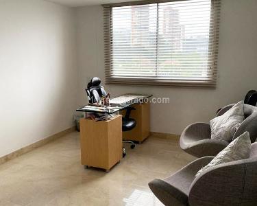 Apartamento de 3 alcobas en venta en El Poblado, Medellín, 240 m² · foto 9 de 18