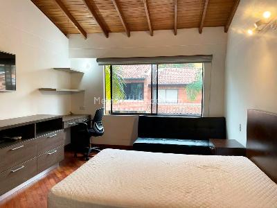 Casa de 3 alcobas en venta en El Poblado, Medellín, 224 m² · foto 10 de 20