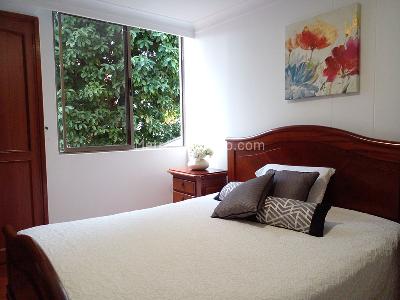 Casa de 4 alcobas en venta en El Poblado, Medellín, 218 m² · foto 11 de 20