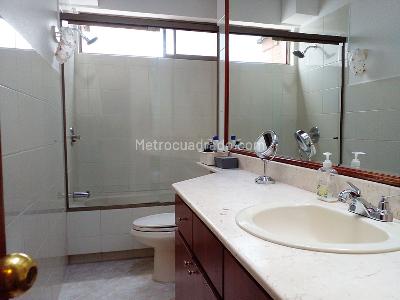 Casa de 4 alcobas en venta en El Poblado, Medellín, 218 m² · foto 18 de 20