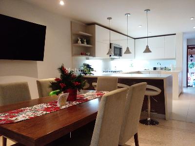 Casa de 4 alcobas en venta en El Poblado, Medellín, 218 m² · foto 4 de 20
