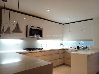 Casa de 4 alcobas en venta en El Poblado, Medellín, 218 m² · foto 5 de 20