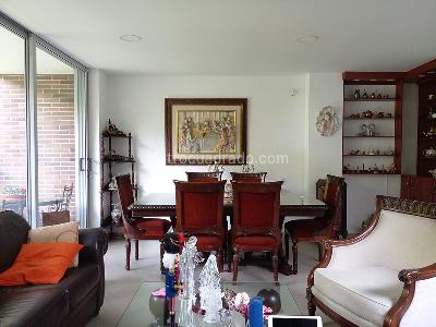 Casa de 3 alcobas en venta en Envigado, Envigado, 286 m² · foto 2 de 20