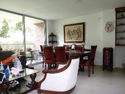 Casa de 3 alcobas en venta en Envigado, Envigado, 286 m² · foto 3 de 20