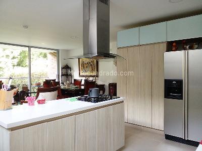 Casa de 3 alcobas en venta en Envigado, Envigado, 286 m² · foto 8 de 20