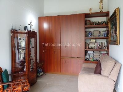 Casa de 3 alcobas en venta en Envigado, Envigado, 286 m² · foto 9 de 20