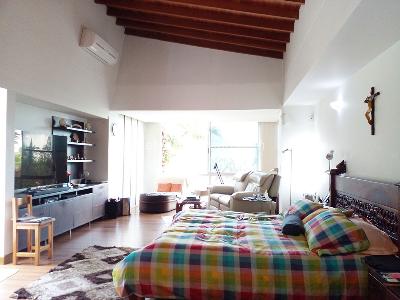 Casa de 3 alcobas en venta en El Poblado, Medellín, 550 m² · foto 14 de 18