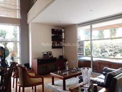Casa de 3 alcobas en venta en El Poblado, Medellín, 550 m² · foto 4 de 18