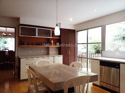 Casa de 3 alcobas en venta en El Poblado, Medellín, 550 m² · foto 8 de 18