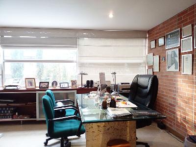 Casa de 3 alcobas en venta en El Poblado, Medellín, 550 m² · foto 9 de 18