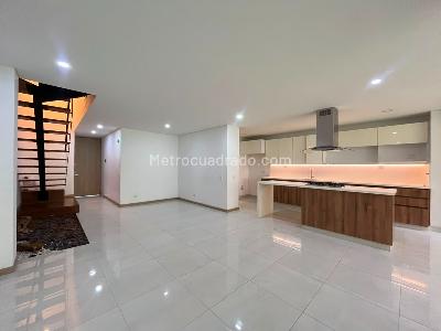 Casa en arriendo en Envigado, Envigado · foto 2 de 20