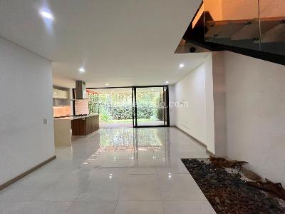 Casa en arriendo en Envigado, Envigado · foto 3 de 20