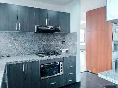 Apartamento de 3 alcobas en venta en El Poblado, Medellín, 169 m² · foto 4 de 15
