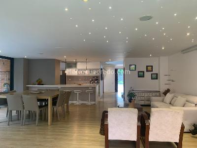 Casa de 4 alcobas en venta en Envigado, Envigado, 340 m² · foto 5 de 20