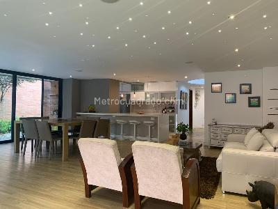 Casa de 4 alcobas en venta en Envigado, Envigado, 340 m² · foto 7 de 20