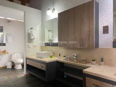 Casa de 5 alcobas en venta en Llanogrande, Rionegro, 450 m² · foto 13 de 20