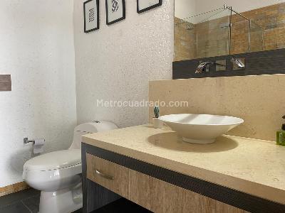 Casa de 5 alcobas en venta en Llanogrande, Rionegro, 450 m² · foto 14 de 20