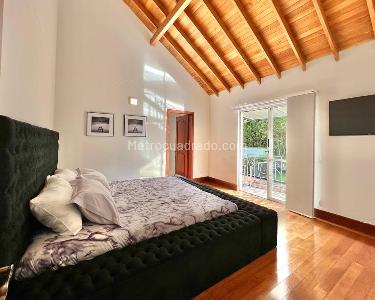 Casa de 5 alcobas en venta en El Poblado, Medellín, 400 m² · foto 10 de 17