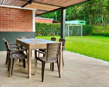 Casa de 5 alcobas en venta en El Poblado, Medellín, 400 m² · foto 16 de 17