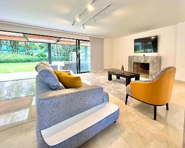 Casa de 5 alcobas en venta en El Poblado, Medellín, 400 m² · foto 2 de 17